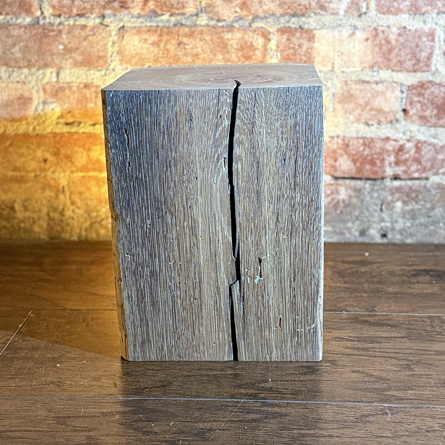 Dimensions: 7.75” x 7.75” X 9.5” <br>SB 102