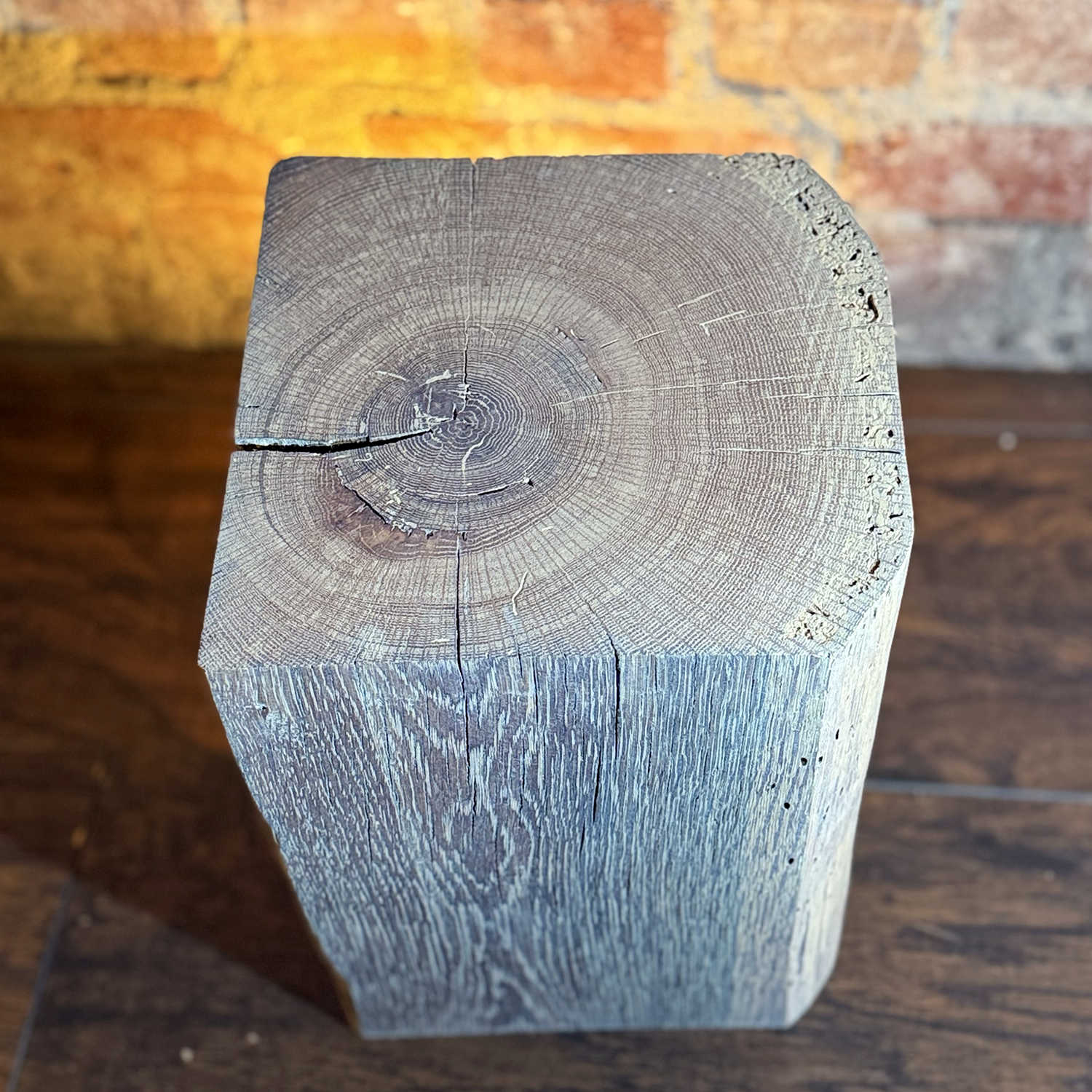 Dimensions: 7.75” x 7.75” X 9.5” <br>SB 102