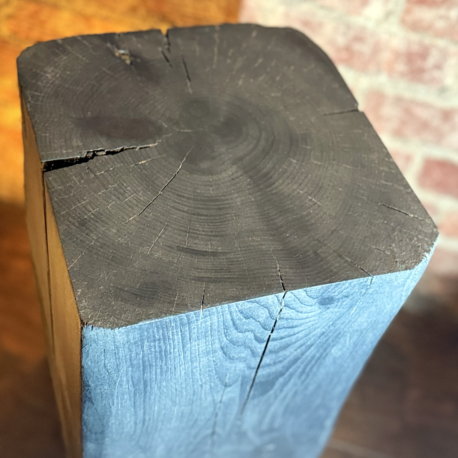 Dimensions: 10.75” x 10.75” X 17.5” <br> LB 105