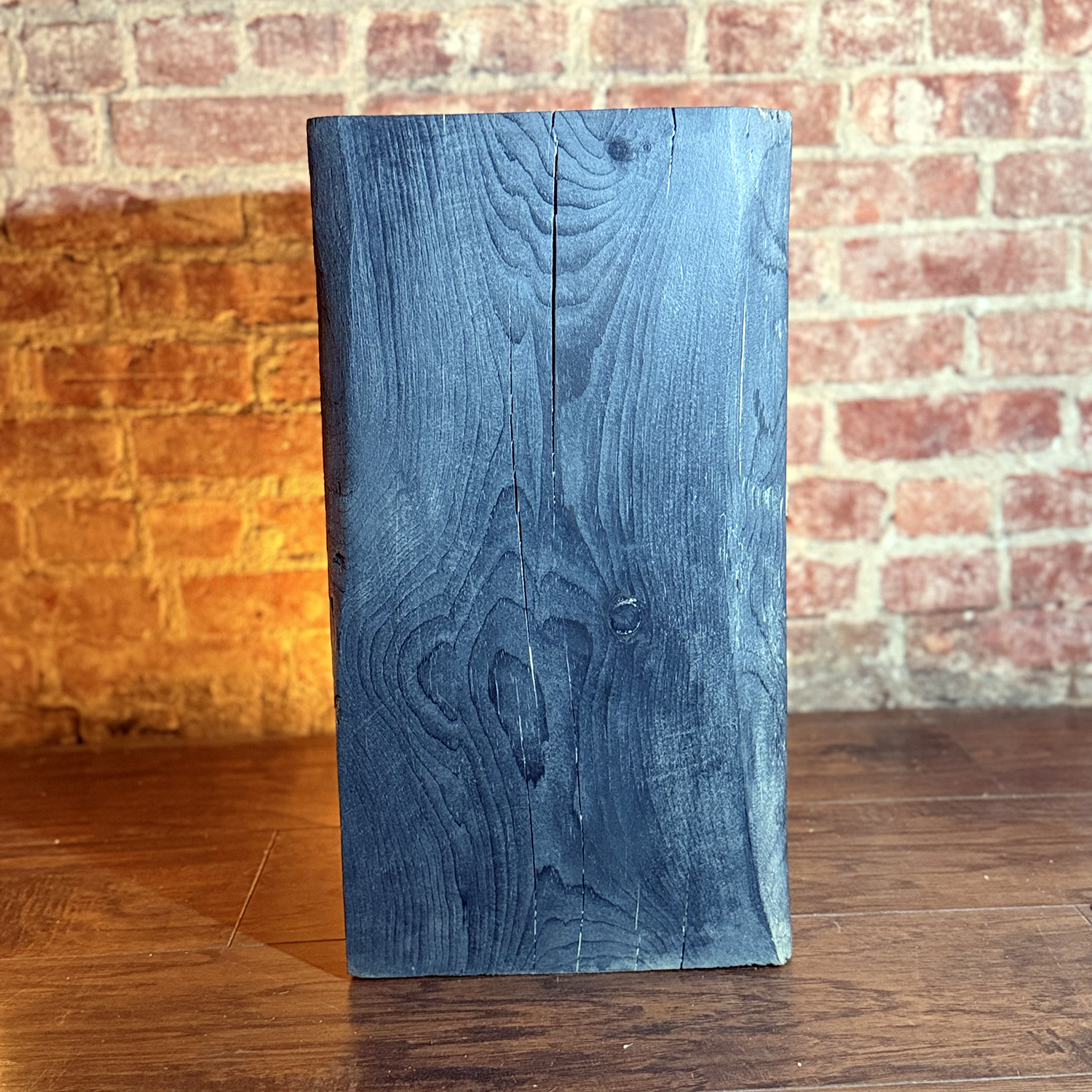 Dimensions: 10.75” x 10.75” X 17.5” <br> LB 105